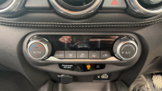Nissan Juke 1.0 DiG-T 114 N-Connecta 5dr Petrol Hatchback